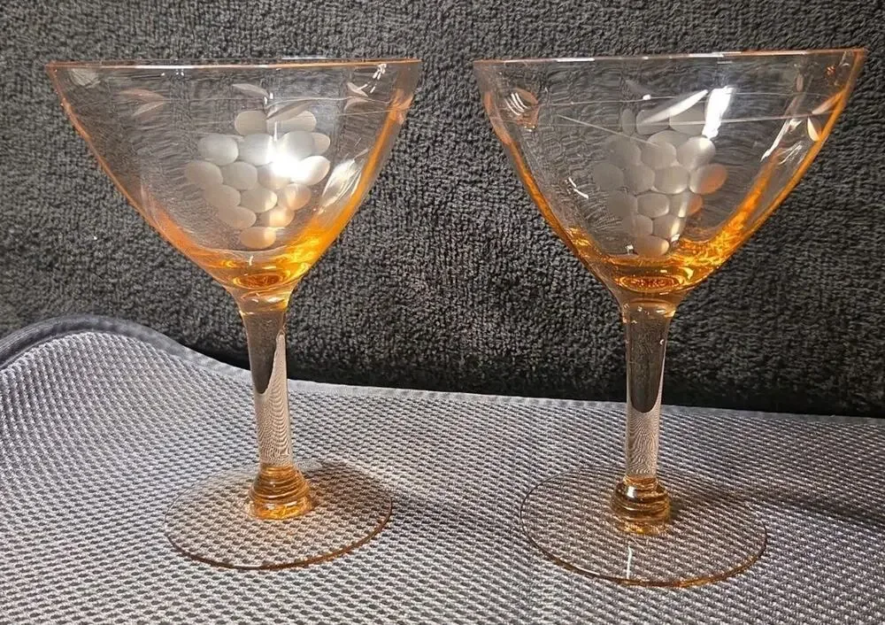 Set Of 2 vintage pink martini glasses delicate etched grape motifs 5